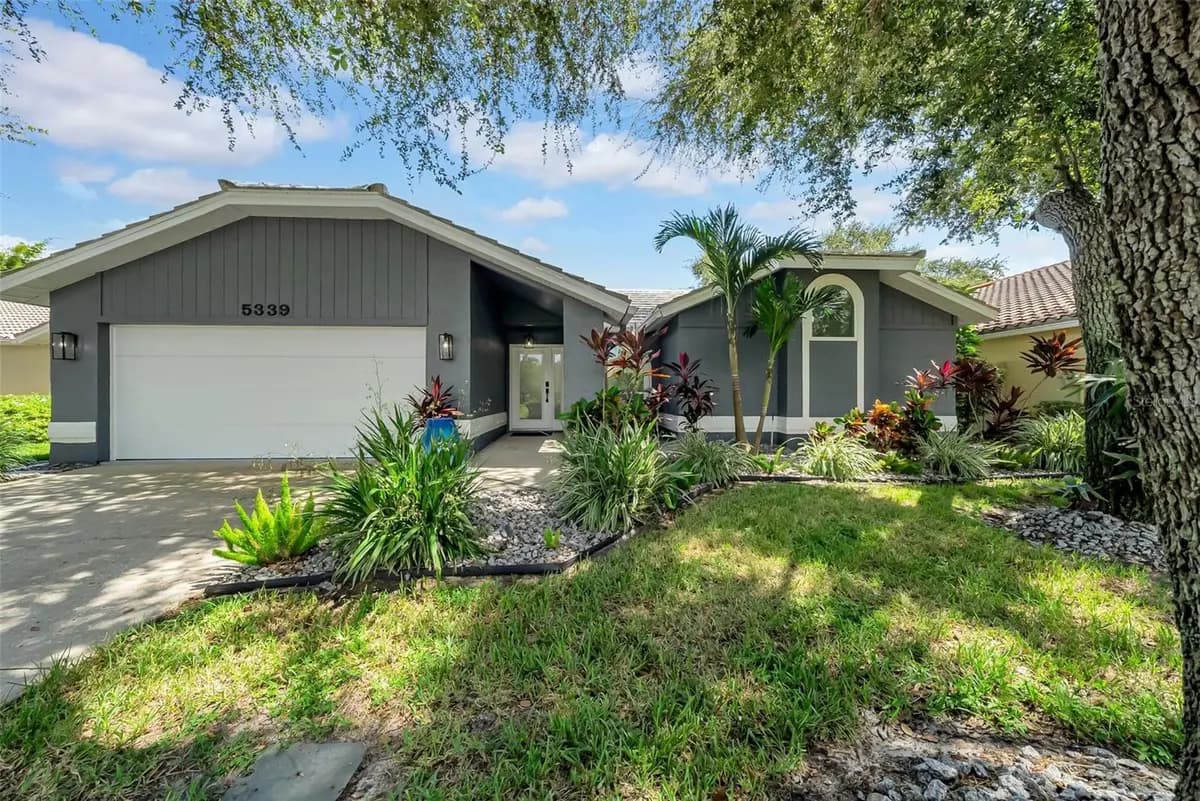 Front exterior of a featured property on Venice Way in St. Petersburg
